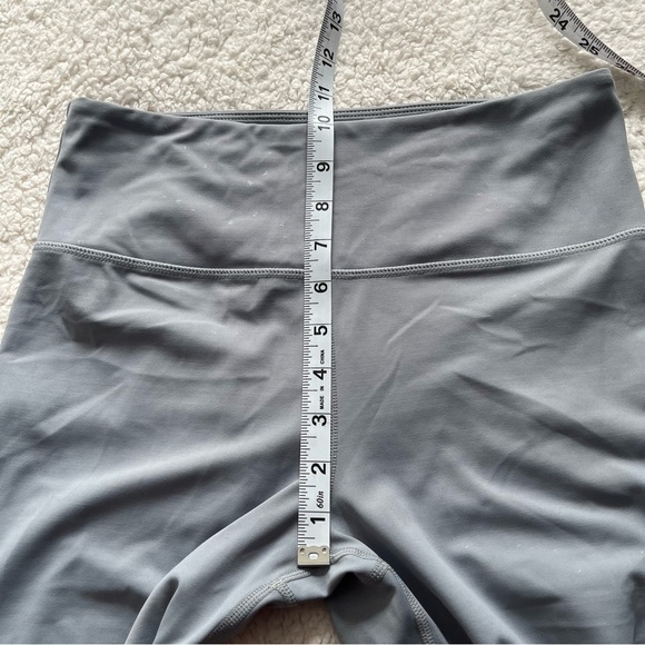 ZYIA Active 7/8 length blue shimmer workout leggings size Medium / 6-8 - Picture 8 of 9